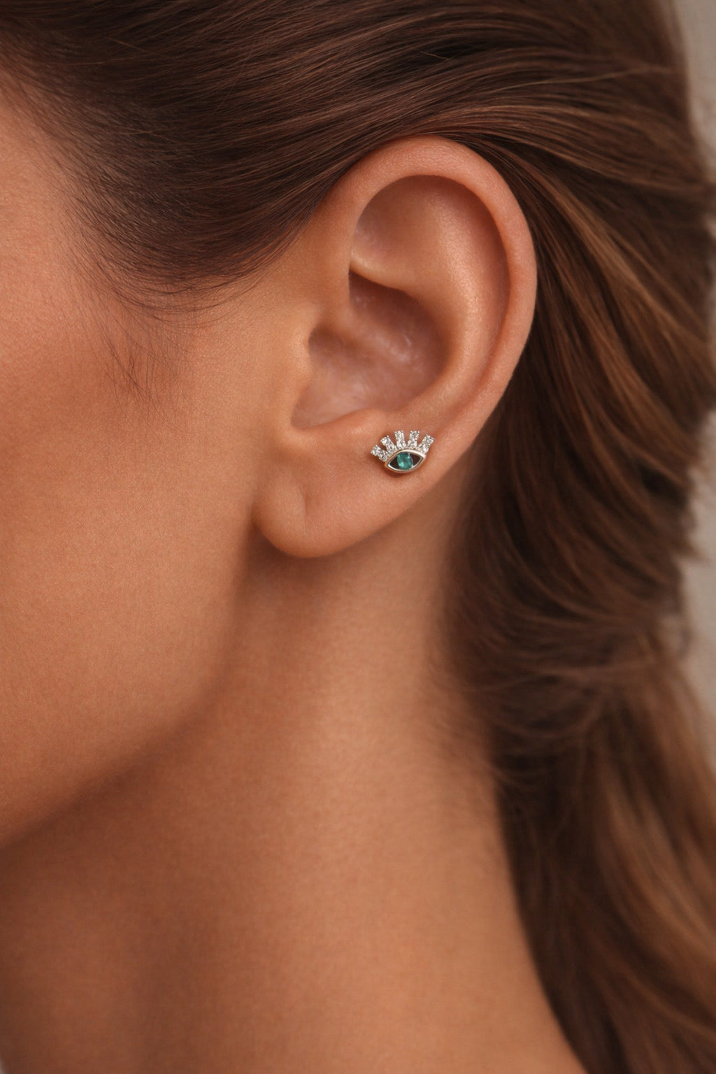 18k Gold natural Diamond stud