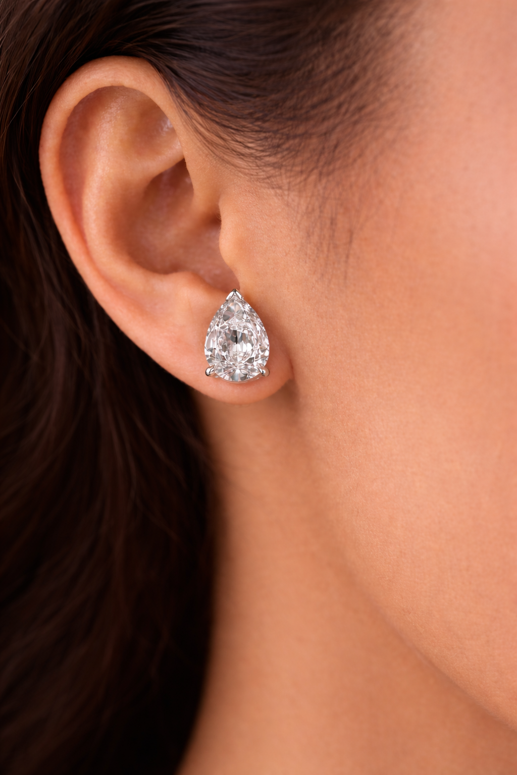 Moissanite Pear Cut 3 CT
