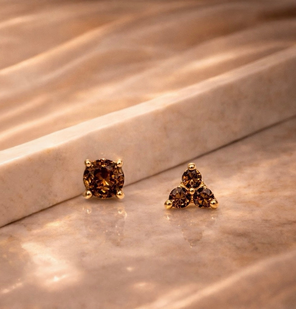 18k Gold Brown Diamond stud
